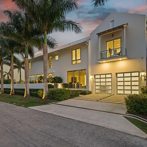 920 NE 5th Street, Delray Beach, FL 33483

